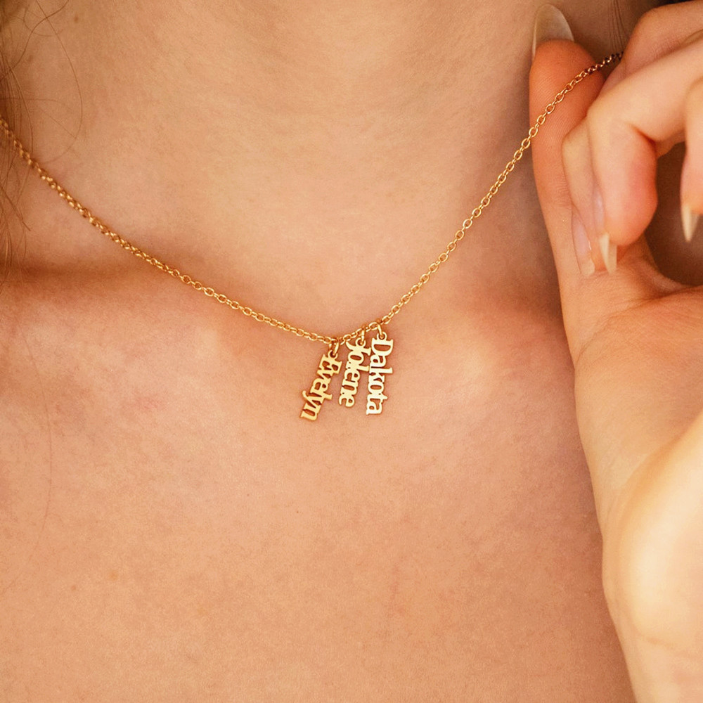 Naszyjnik z wieloma imionami n – Birth Flower Necklace recenzja i cena