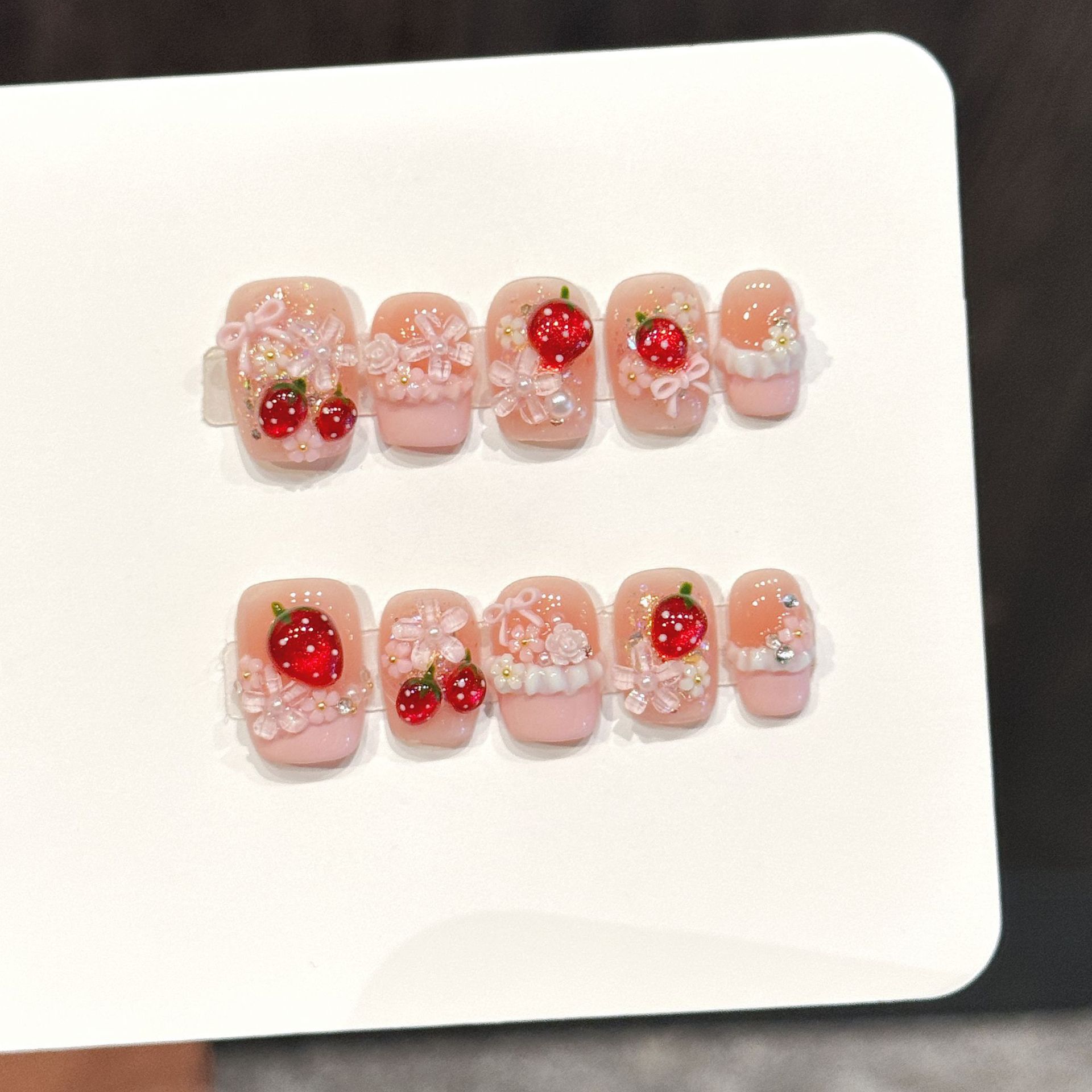 10 szt. Urocze czerwone paznok – Pressed Flower Art recenzja i cena